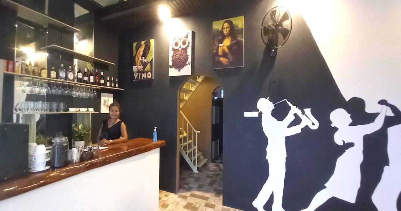 Bua Daeng Homestay Resort Kumphawapi Dış mekan fotoğraf