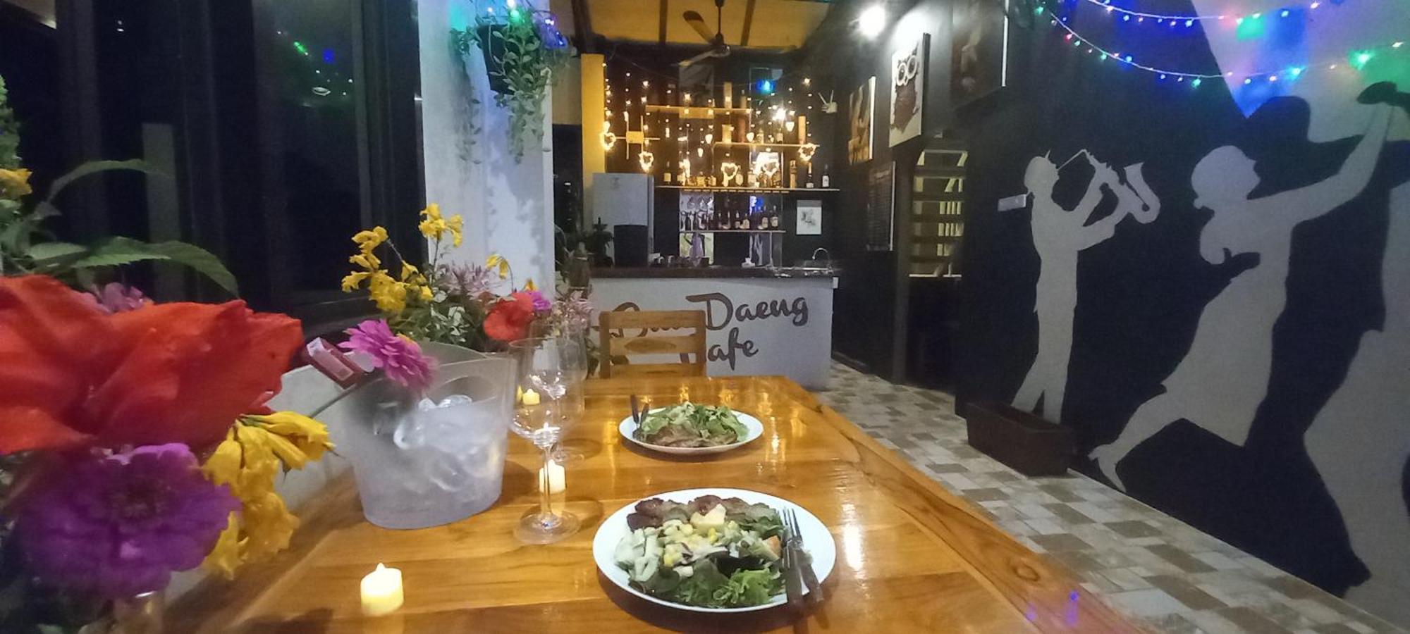 Bua Daeng Homestay Resort Kumphawapi Dış mekan fotoğraf